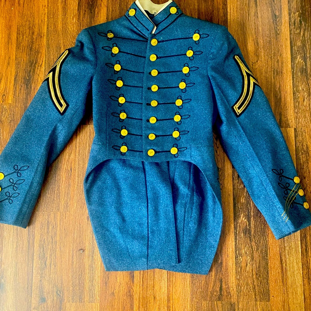 WWII era uniforms - Picture 6 of 15